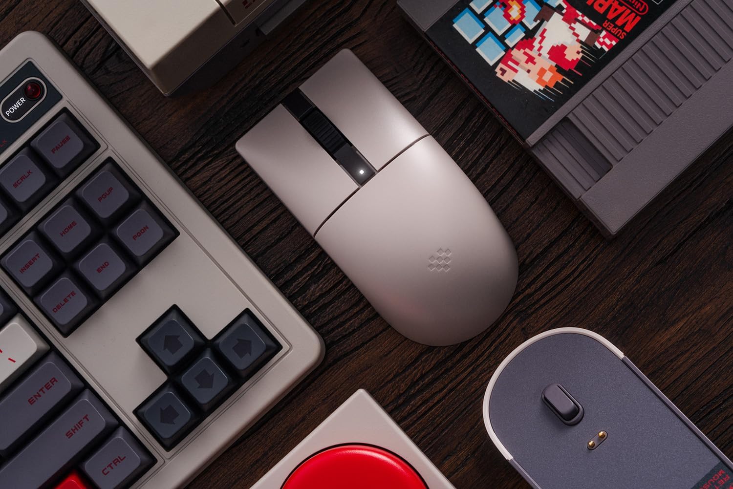 8Bitdo Retro R8 Souris Sans Fil Bluetooth & 2.4G - N Edition - Claviers - 8Bitdo - Shop Just for Games