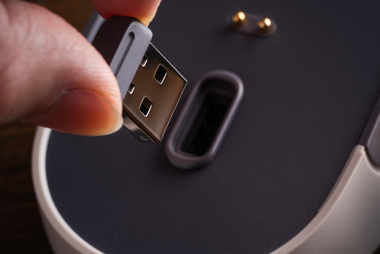 8Bitdo Retro R8 Souris Sans Fil Bluetooth & 2.4G - N Edition - Claviers - 8Bitdo - Shop Just for Games