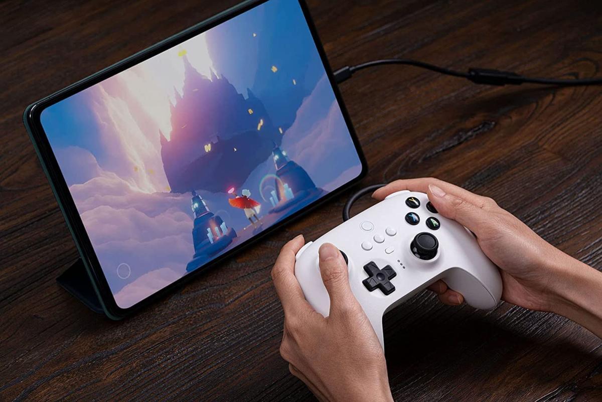 Manette 8bitdo Ultimate filaire pour Switch, PC et Android - Blanc - Manettes - 8Bitdo - Shop Just for Games